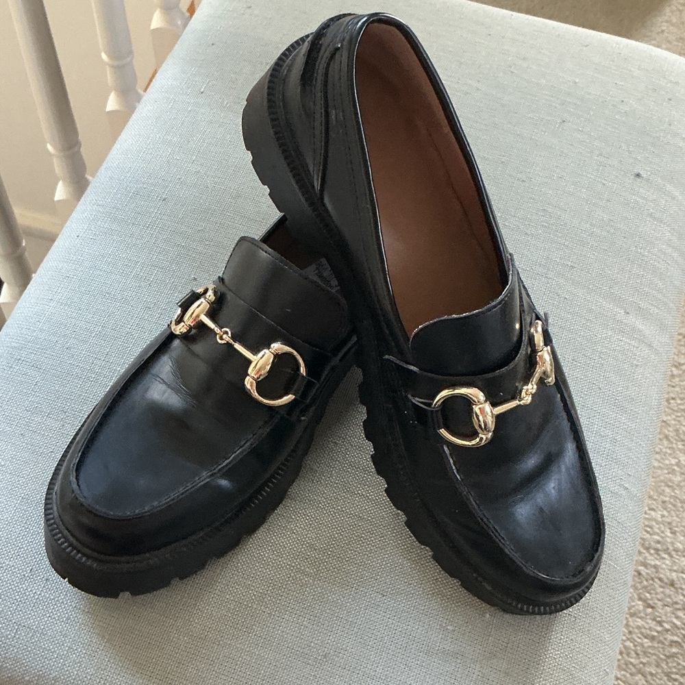 Elegant Black Loafers with Gold Accent from H&M